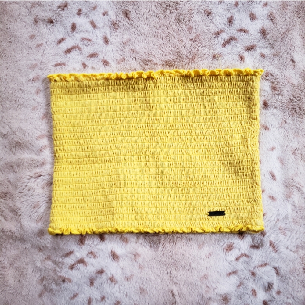 Hollister Co. Smocked Cropped Tube Top in Yellow Size Small EUC